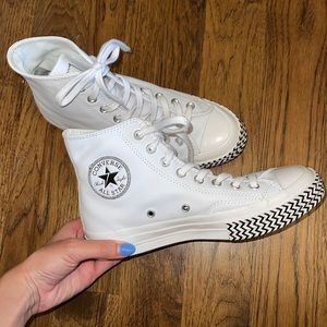 Zig Zag Converse